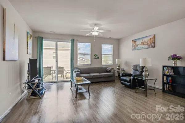 $439,900 | 7902 Meridale Forest Drive, Charlotte, NC 28269