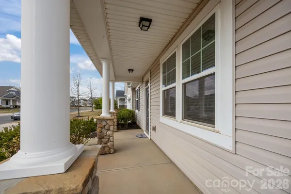 $439,900 | 7902 Meridale Forest Drive, Charlotte, NC 28269