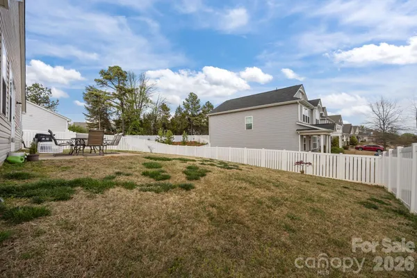 $439,900 | 7902 Meridale Forest Drive, Charlotte, NC 28269