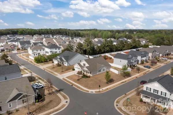 $439,900 | 7902 Meridale Forest Drive, Charlotte, NC 28269