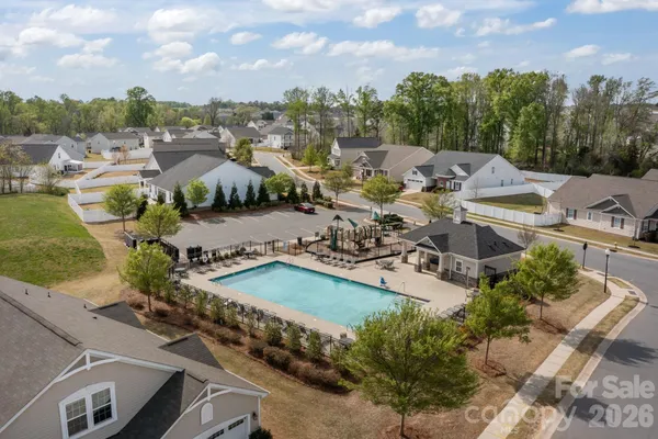 $439,900 | 7902 Meridale Forest Drive, Charlotte, NC 28269