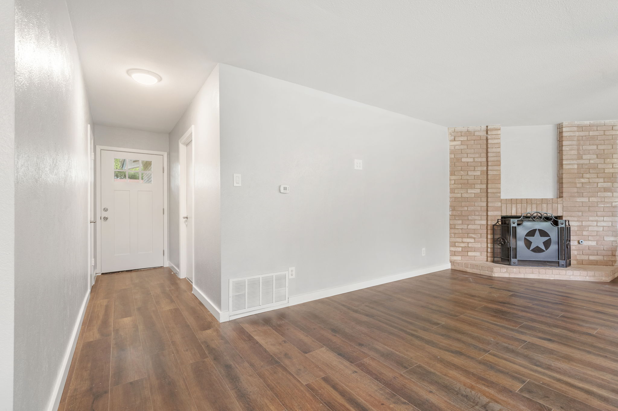 3917 Leafield Drive Austin, TX 78749 - Photo 10 of 40 Entry opens to the living area