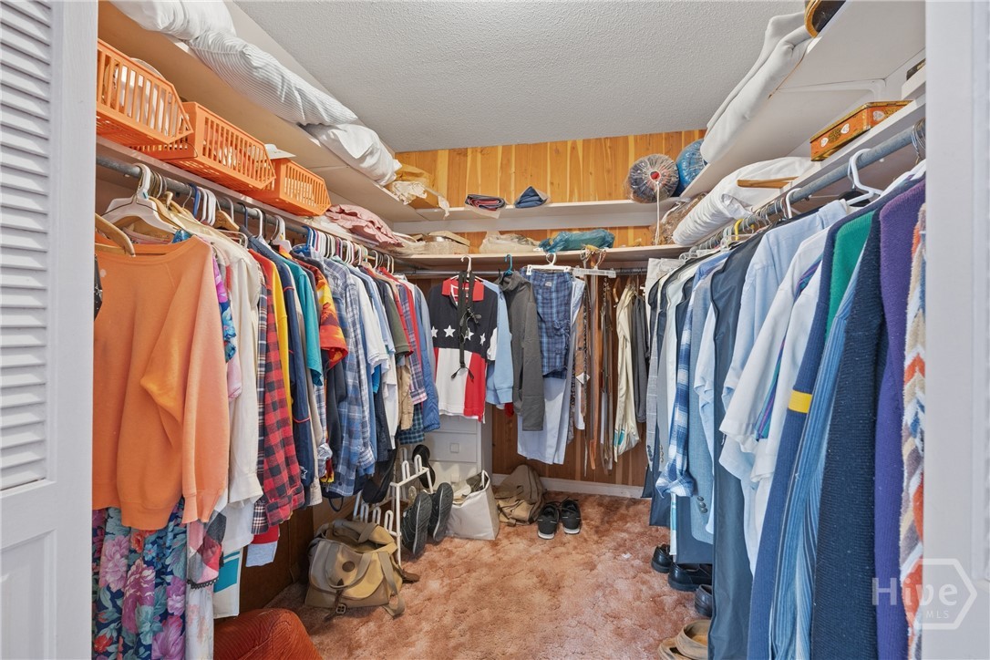 313 Wellington Road Savannah, GA 31410 - Photo 16 of 34 Walk-in closet