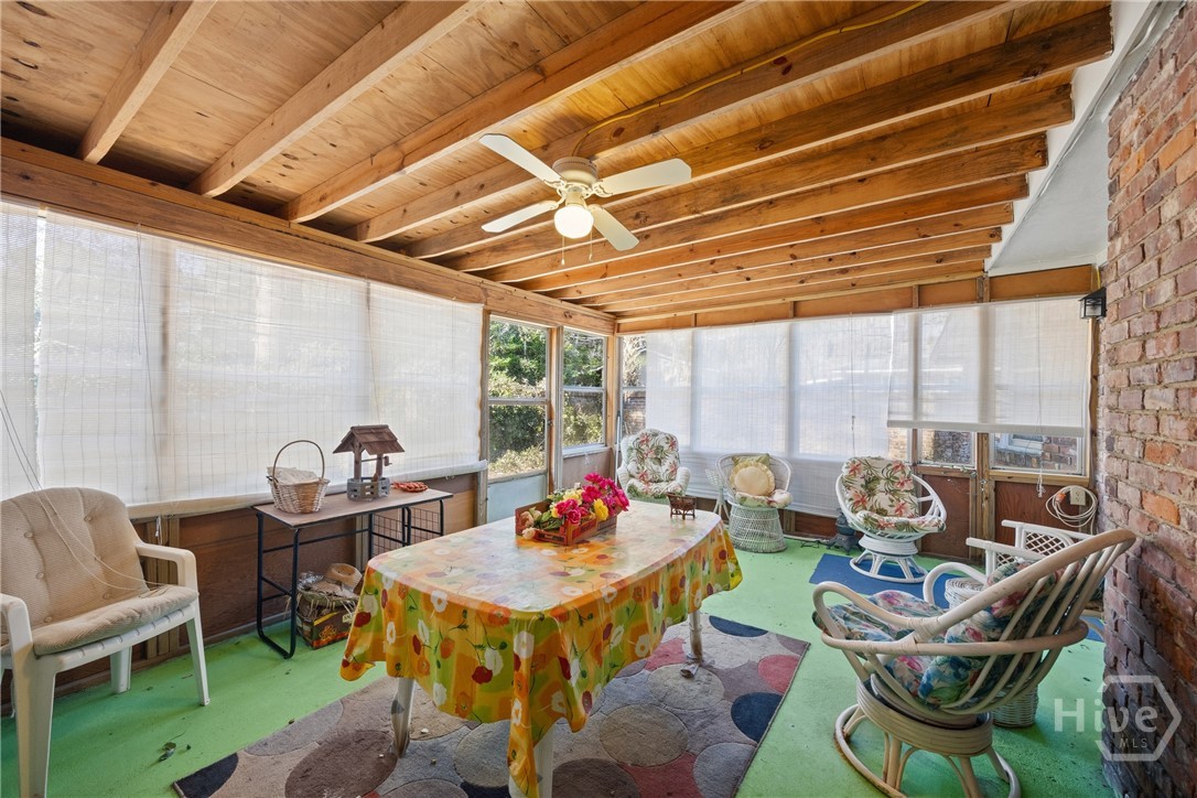 313 Wellington Road Savannah, GA 31410 - Photo 26 of 34 Sunroom