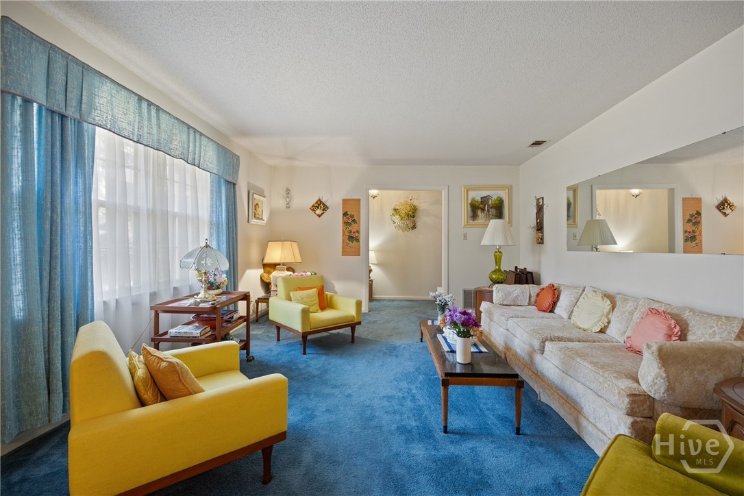 313 Wellington Road Savannah, GA 31410 - Photo 7 of 34