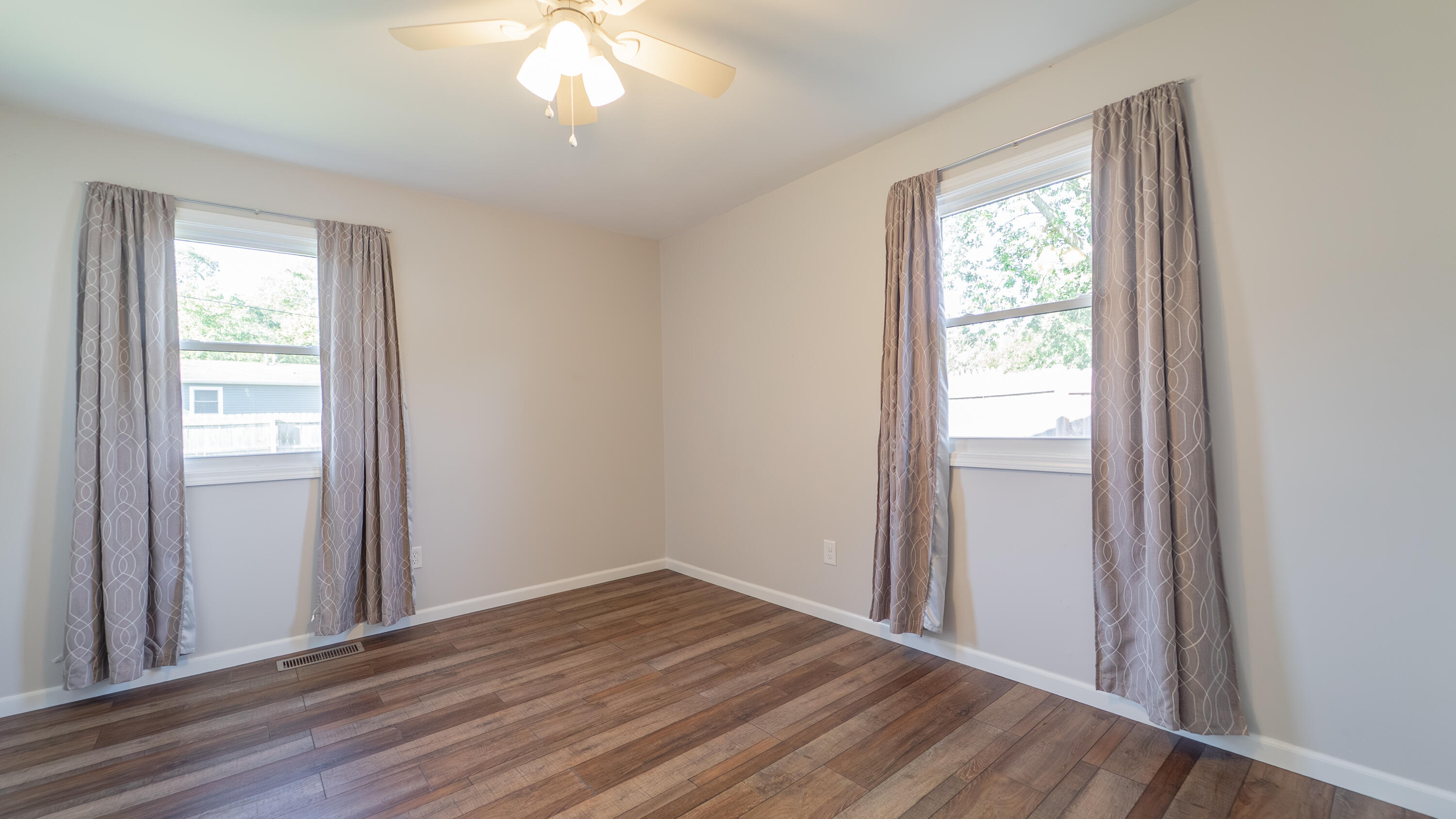 654 Nome Road Valparaiso, IN 46385 - Photo 11 of 21 3000x1687