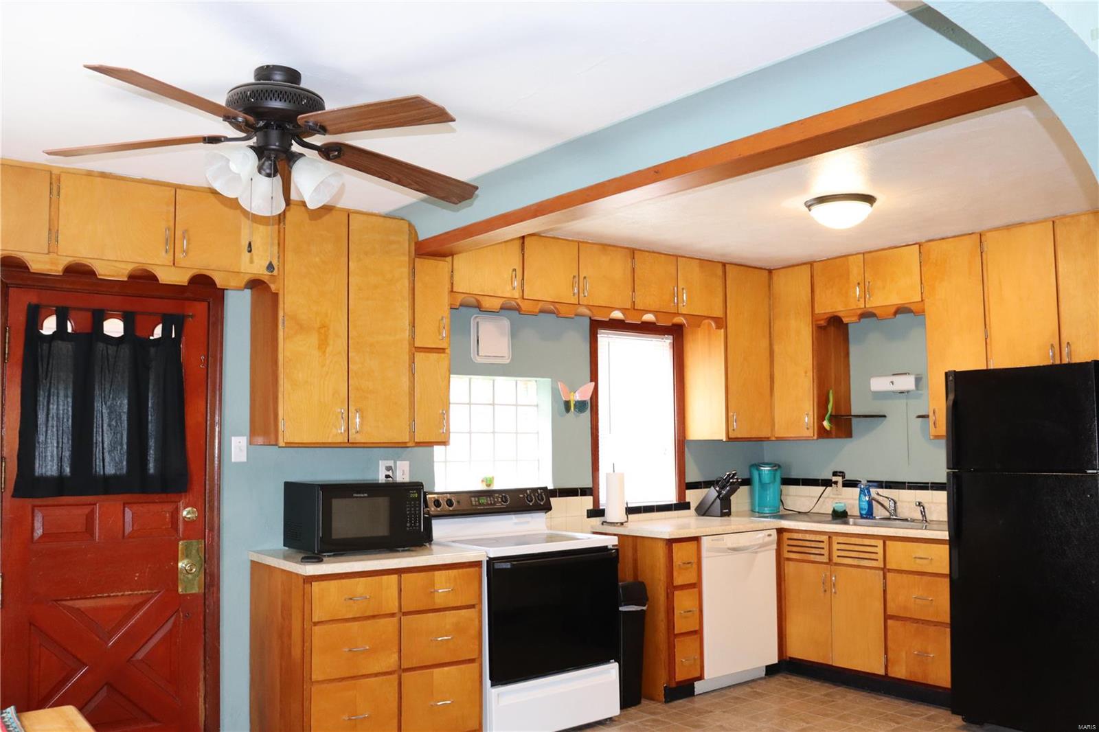 5124 Heege Road St. Louis, MO 63123 - Photo 8 of 22 Gallery Image 8