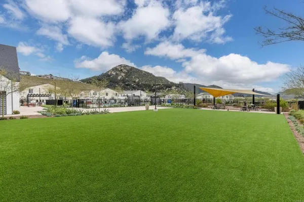 $665,000 | 227 Canopy Trails Place, Fallbrook, CA 92028