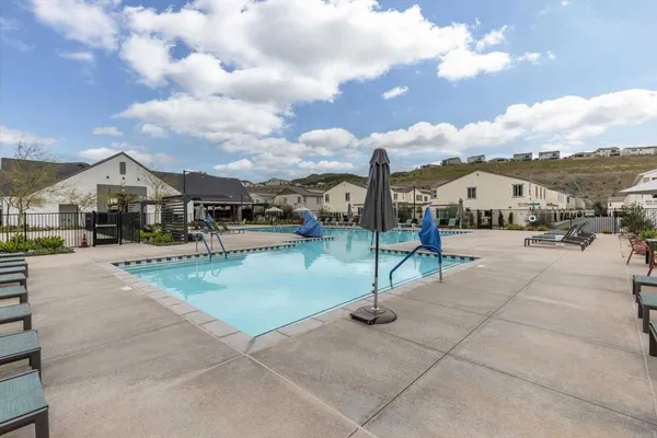 $665,000 | 227 Canopy Trails Place, Fallbrook, CA 92028