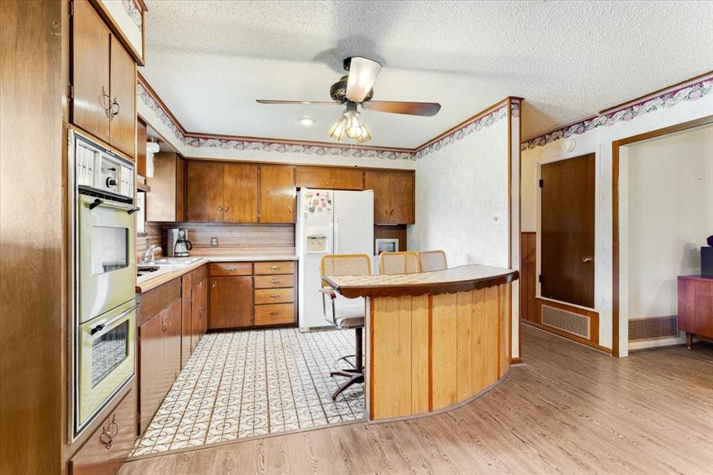 3472 Desvoignes Road Denison, TX 75021 - Photo 6 of 27