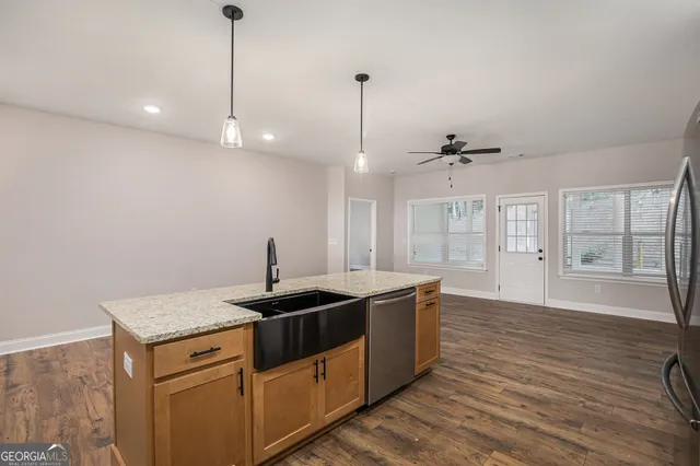 $1,795 | 138 Crest Pointe, Bremen, GA 30110