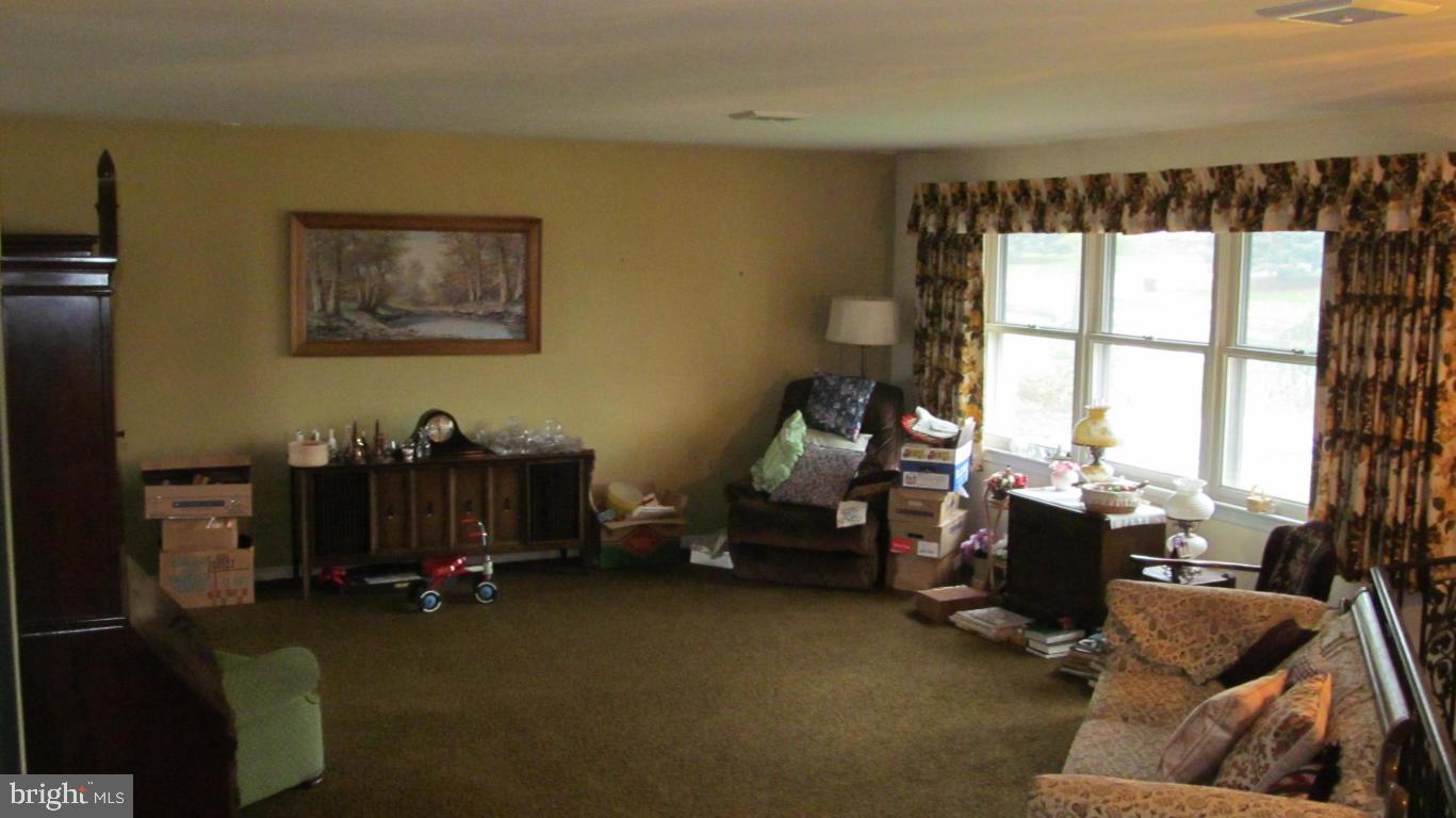 3301 Rothsville Road Akron, PA 17501 - Photo 7 of 11