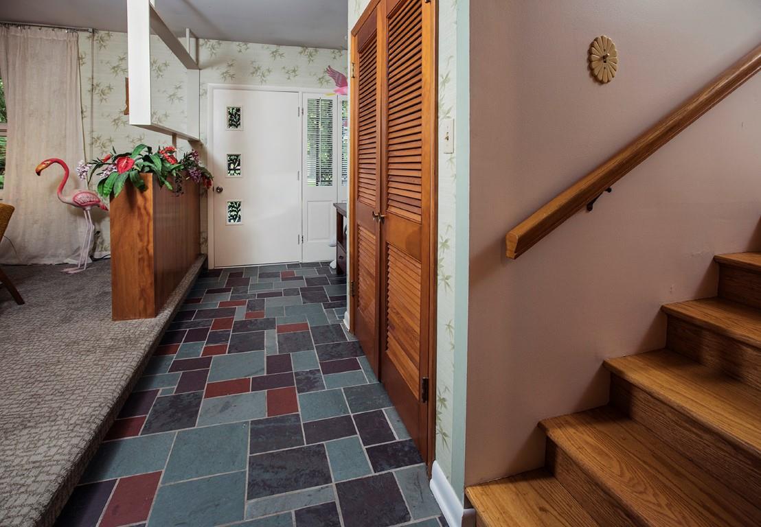 6515 Newburgh Road Evansville, IN 47715 - Photo 11 of 36 Gallery Image 11