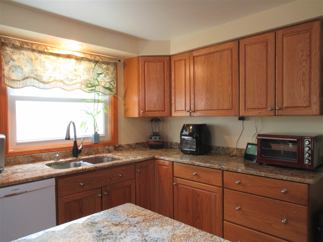 125 Dorr Drive Rutland, VT 05701 - Photo 6 of 34