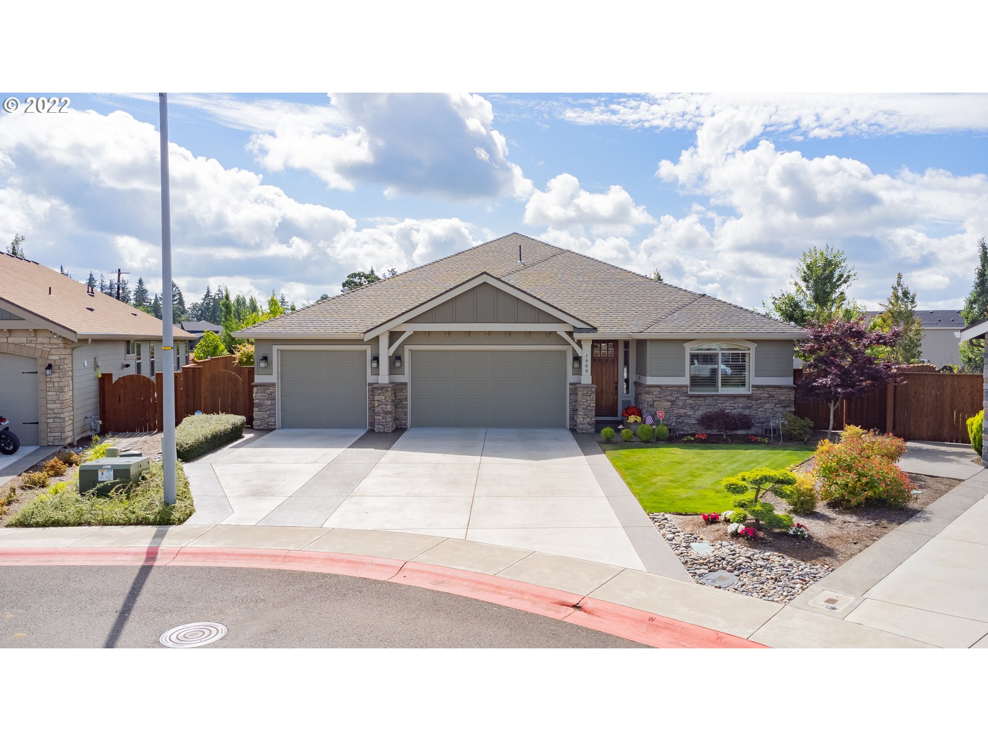 1860 South Dusky Drive Ridgefield, WA 98642 - Photo 1 of 32 Gallery Image 1