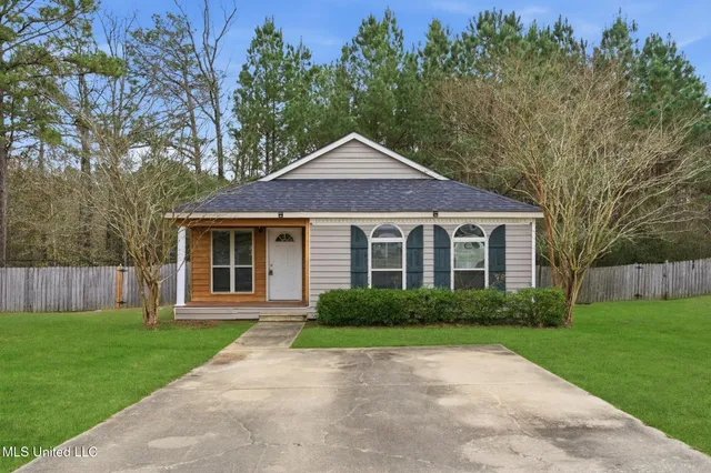 $179,000 | 174 Hawthorne Drive, Hattiesburg, MS 39402