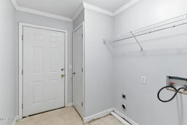 $179,000 | 174 Hawthorne Drive, Hattiesburg, MS 39402