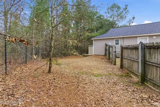 $179,000 | 174 Hawthorne Drive, Hattiesburg, MS 39402