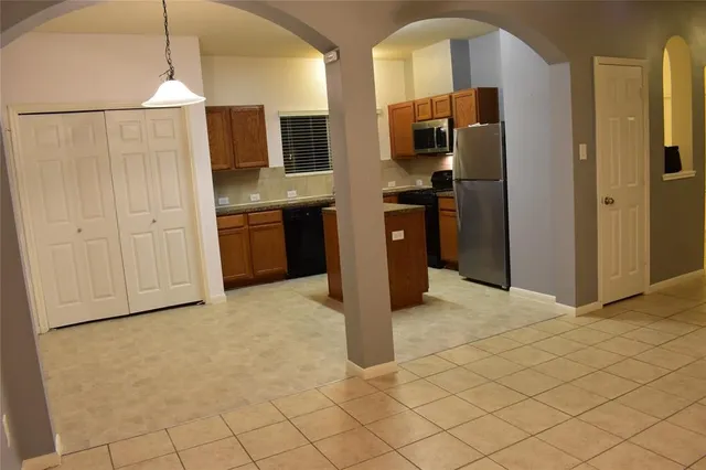 $1,700 | 6202 Provident Green Drive, Katy, TX 77449