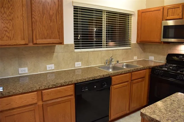 $1,700 | 6202 Provident Green Drive, Katy, TX 77449