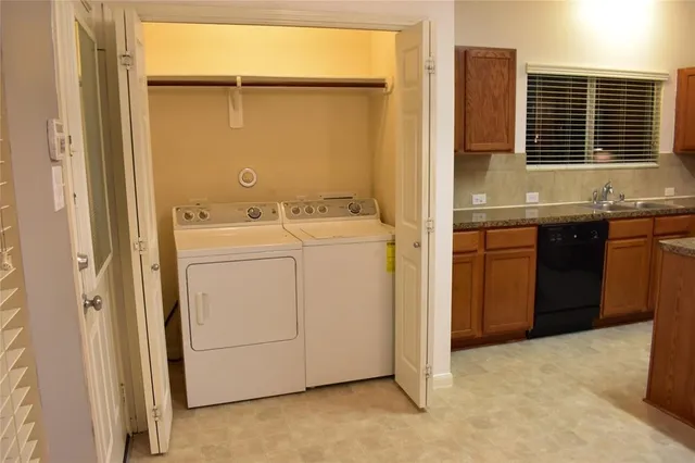 $1,700 | 6202 Provident Green Drive, Katy, TX 77449