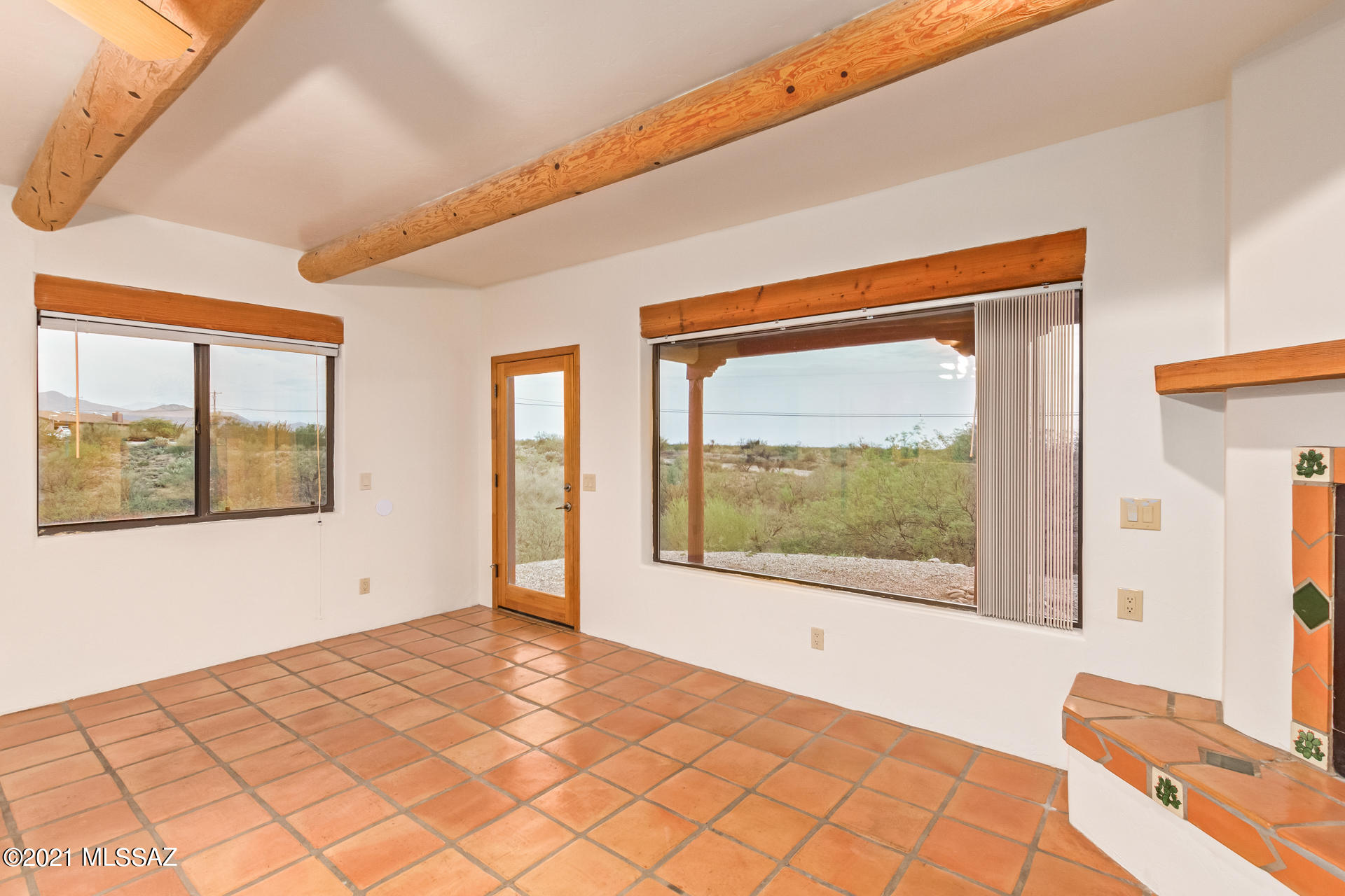 1040 North Wentworth Road Vail, AZ 85641 - Photo 7 of 33
