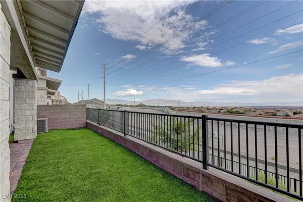 $2,710 | 600 Carriage Hill Drive, Unit 1123, Las Vegas, NV 89138