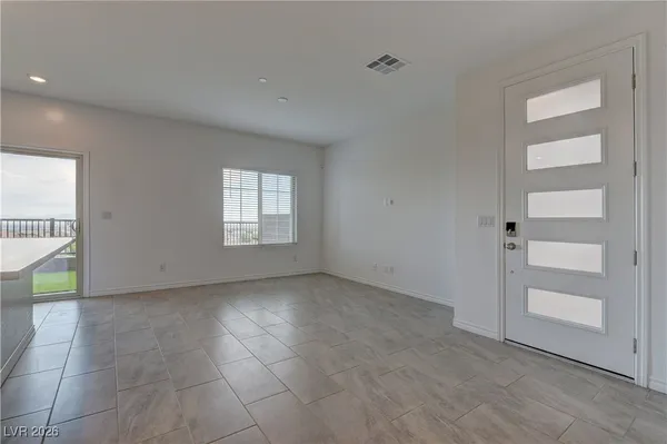 $2,710 | 600 Carriage Hill Drive, Unit 1123, Las Vegas, NV 89138