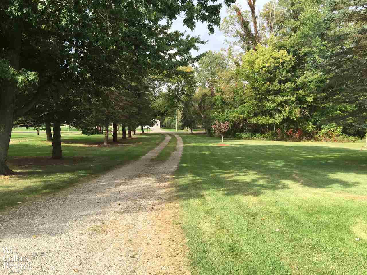 18074 28 Mile Road Ray, MI 48096 - Photo 4 of 33