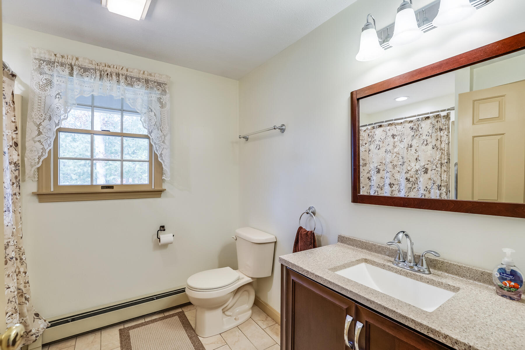 4 Mashpee Neck Road Mashpee, MA 02649 - Photo 15 of 44 Private Main Bath 1
