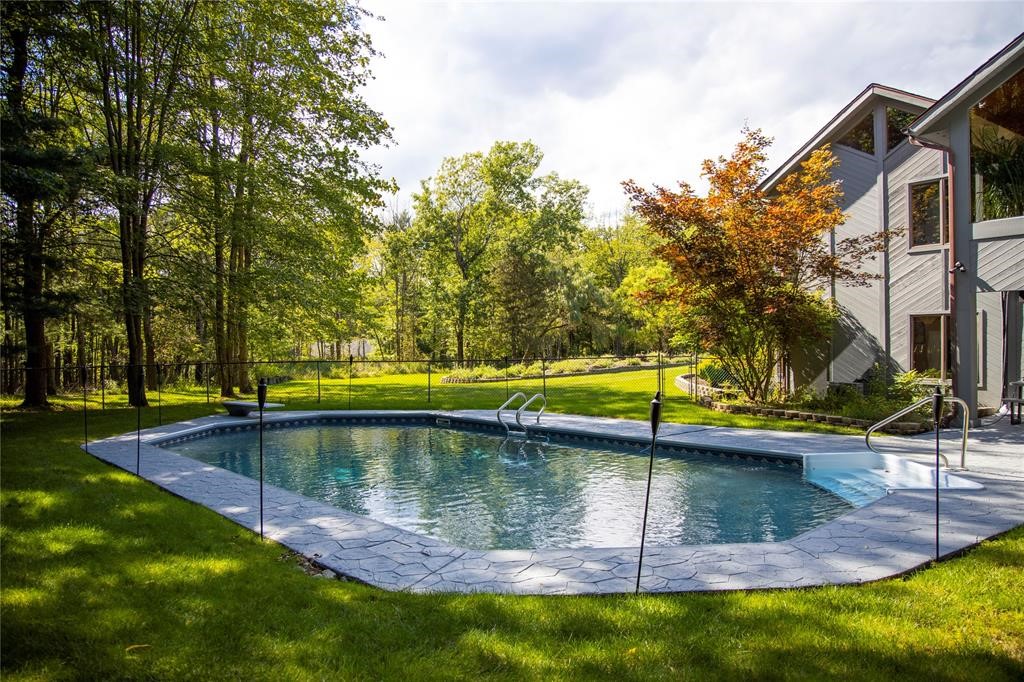 512 Meeker Road Vestal, NY 13850 - Photo 38 of 50 Gallery Image 38