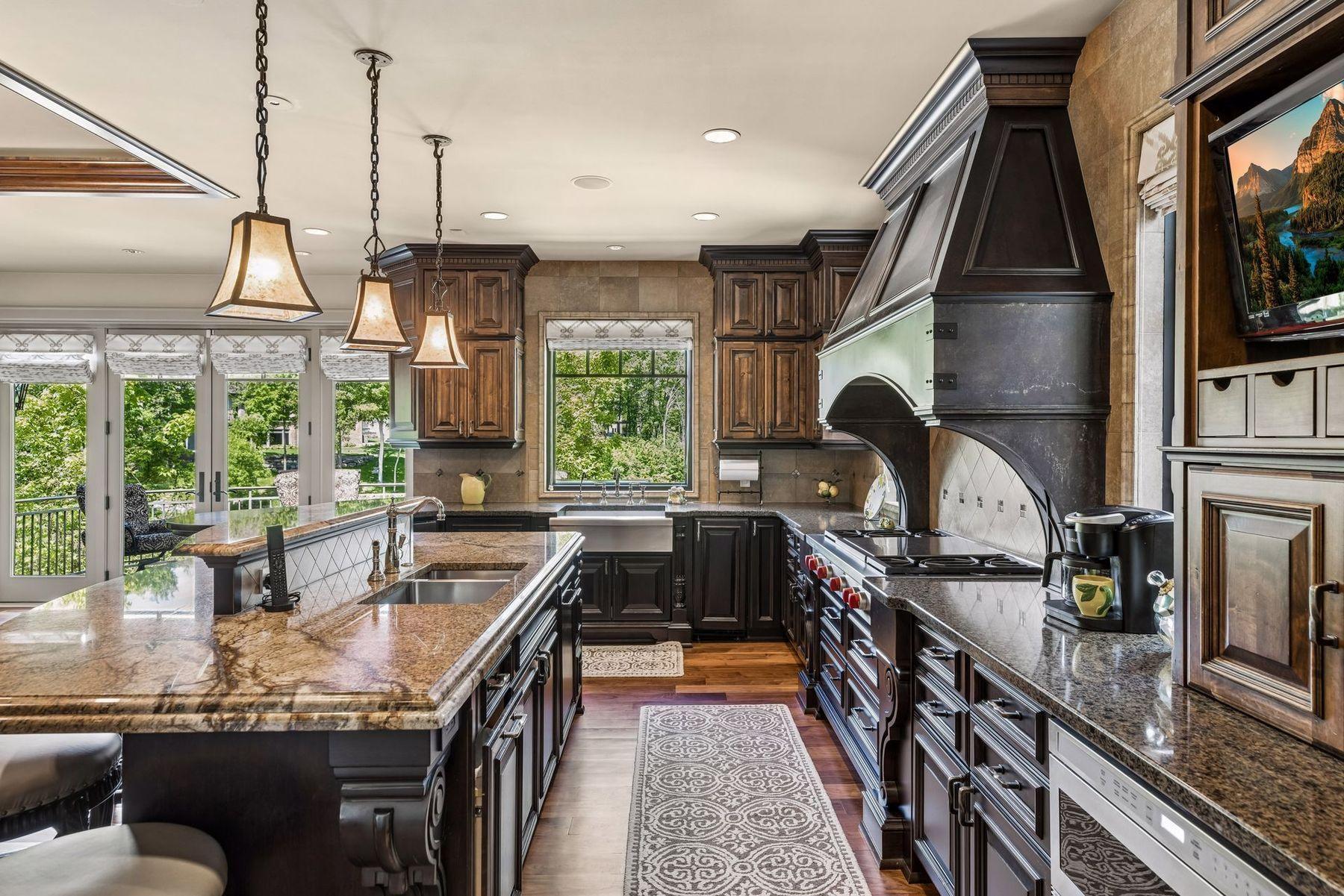18083 Bearpath Trail Eden Prairie, MN 55347 - Photo 38 of 94