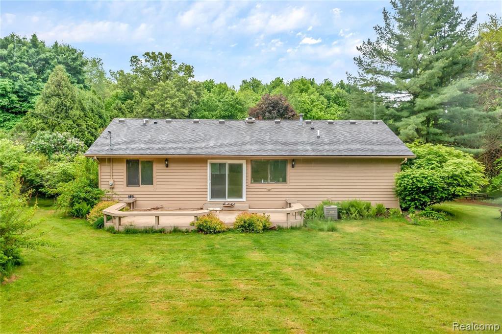 524 Keddle Road Howell, MI 48843 - Photo 33 of 35