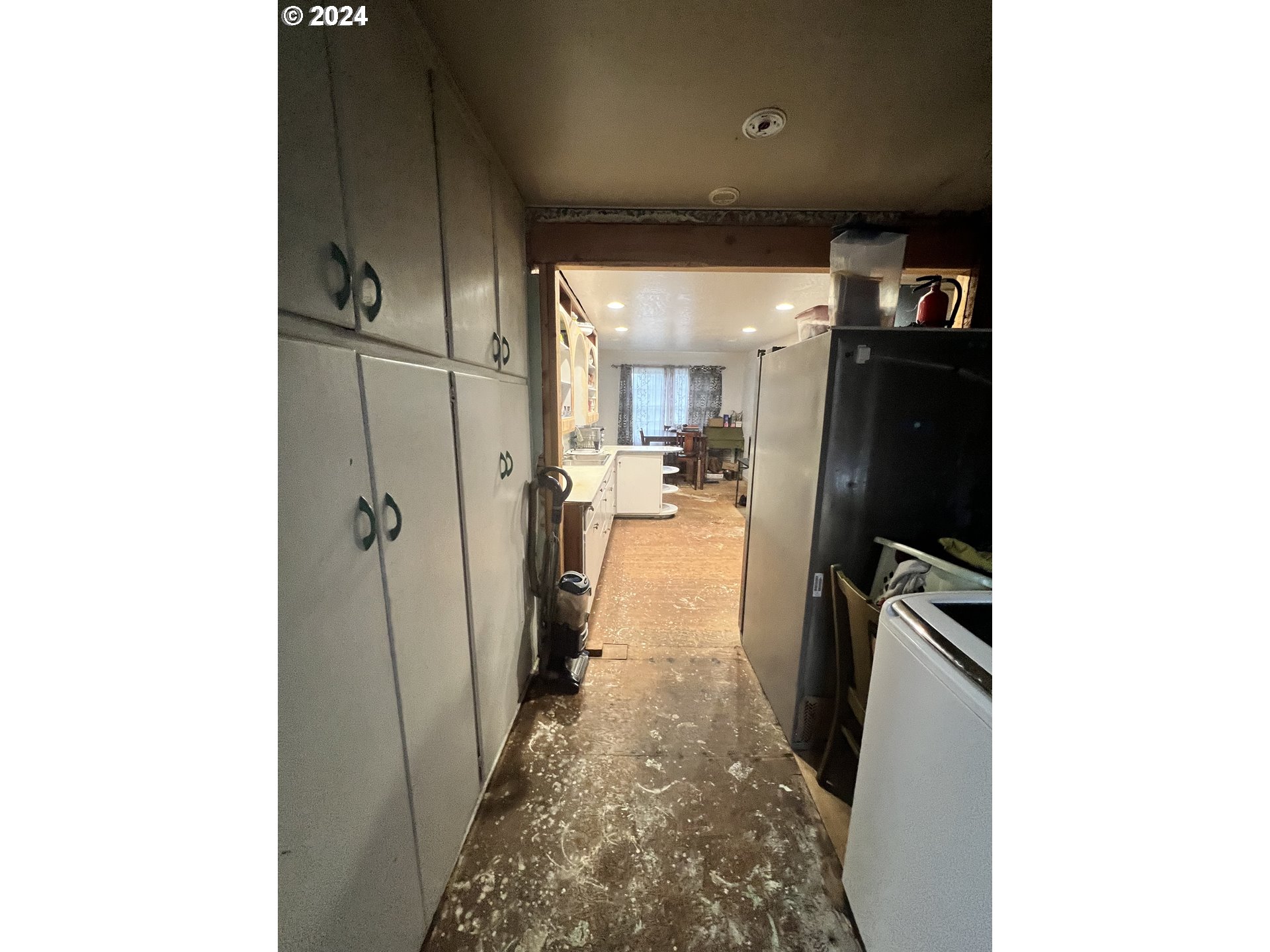 271 22nd Street Springfield, OR 97477 - Photo 13 of 28 a view of a hallway with wooden floor