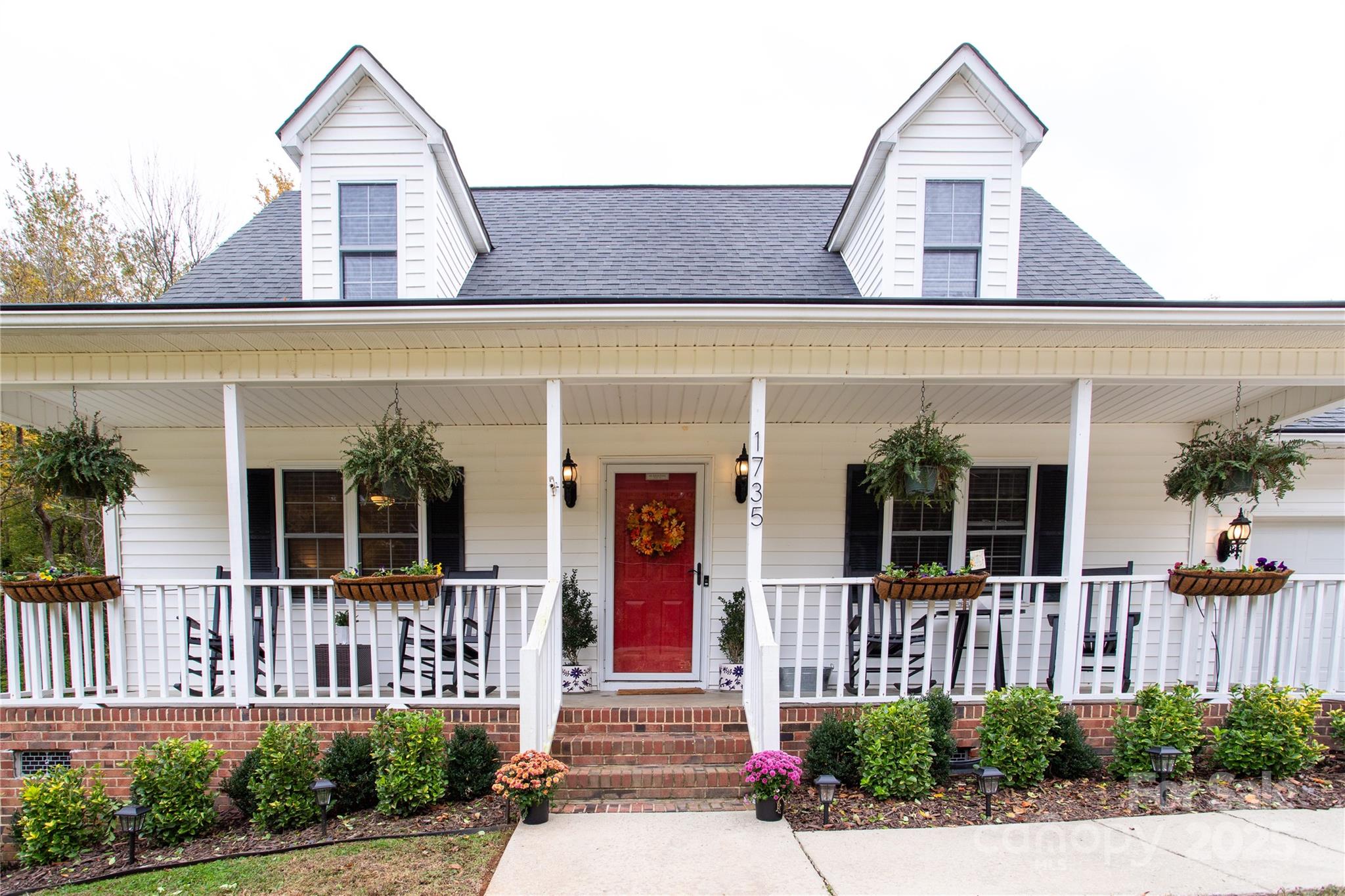 1735 Kallaramo Road Rock Hill, SC 29732 - Photo 3 of 30 front view of a house