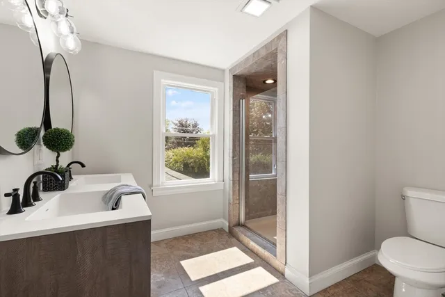 $789,500 | 129 Maple Avenue, Shrewsbury, MA 01545