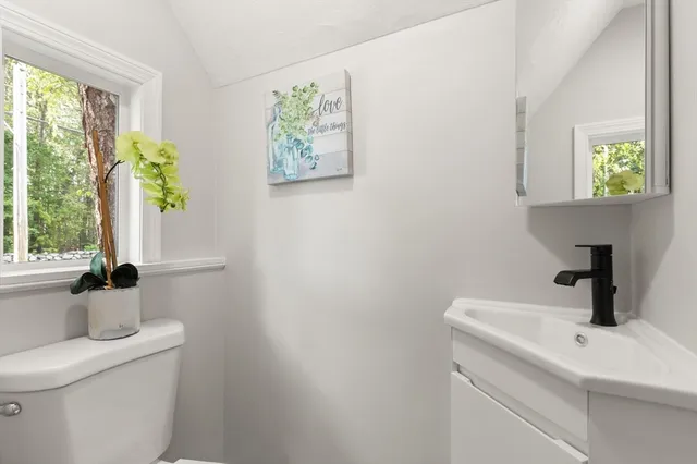 $789,500 | 129 Maple Avenue, Shrewsbury, MA 01545