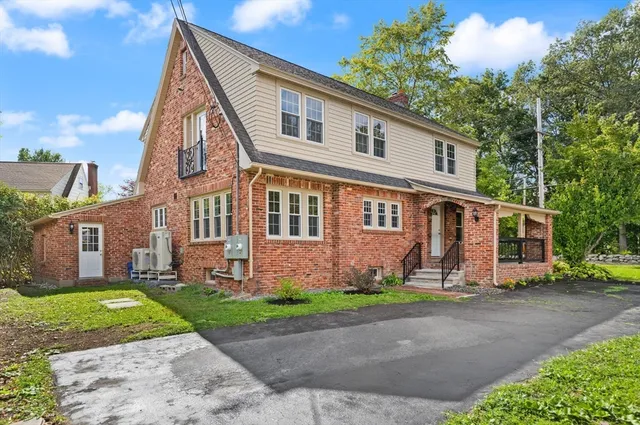 $789,500 | 129 Maple Avenue, Shrewsbury, MA 01545