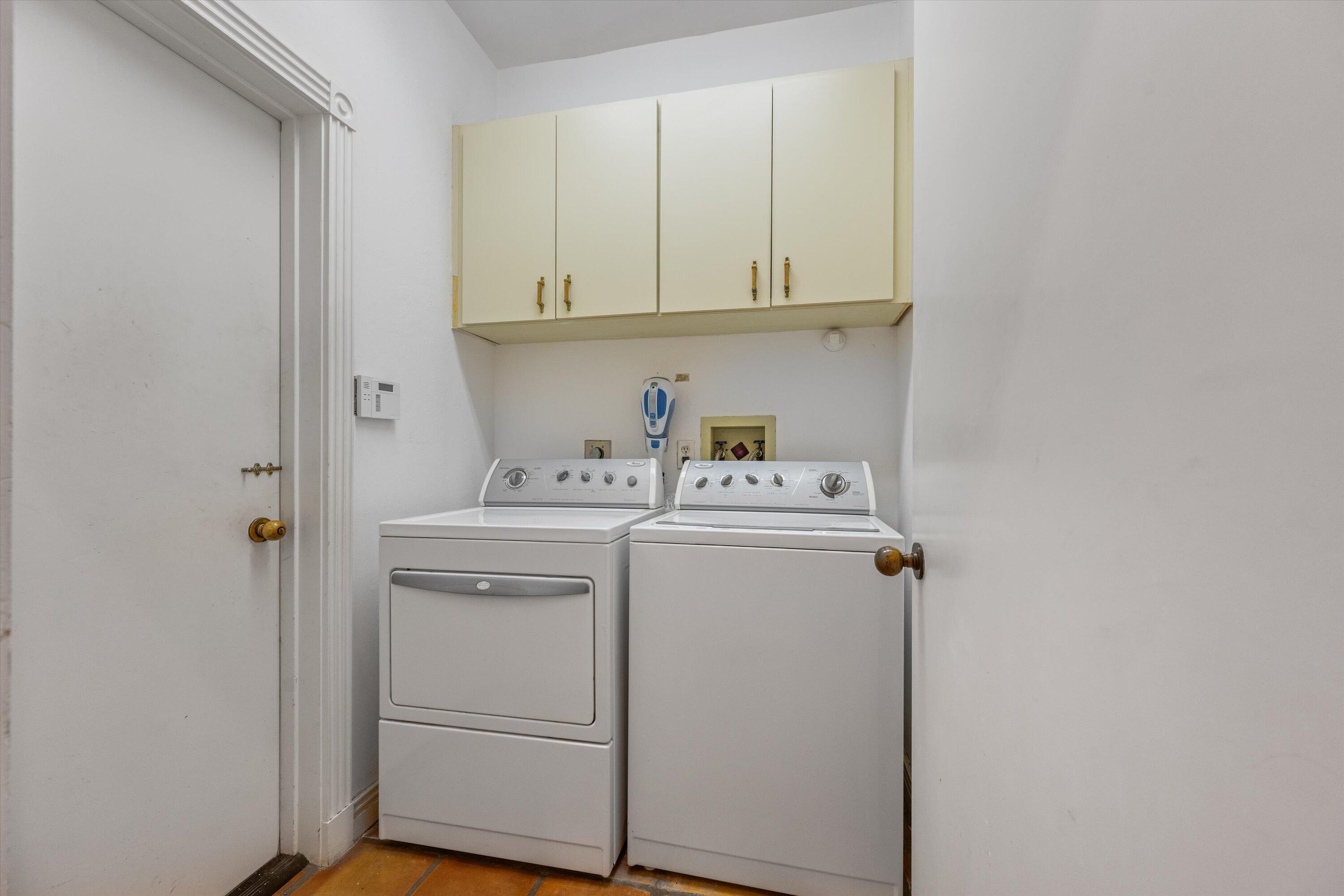 1535 Fairway Terrace West Palm Beach, FL 33411 - Photo 19 of 47 a utility room with dryer and washer