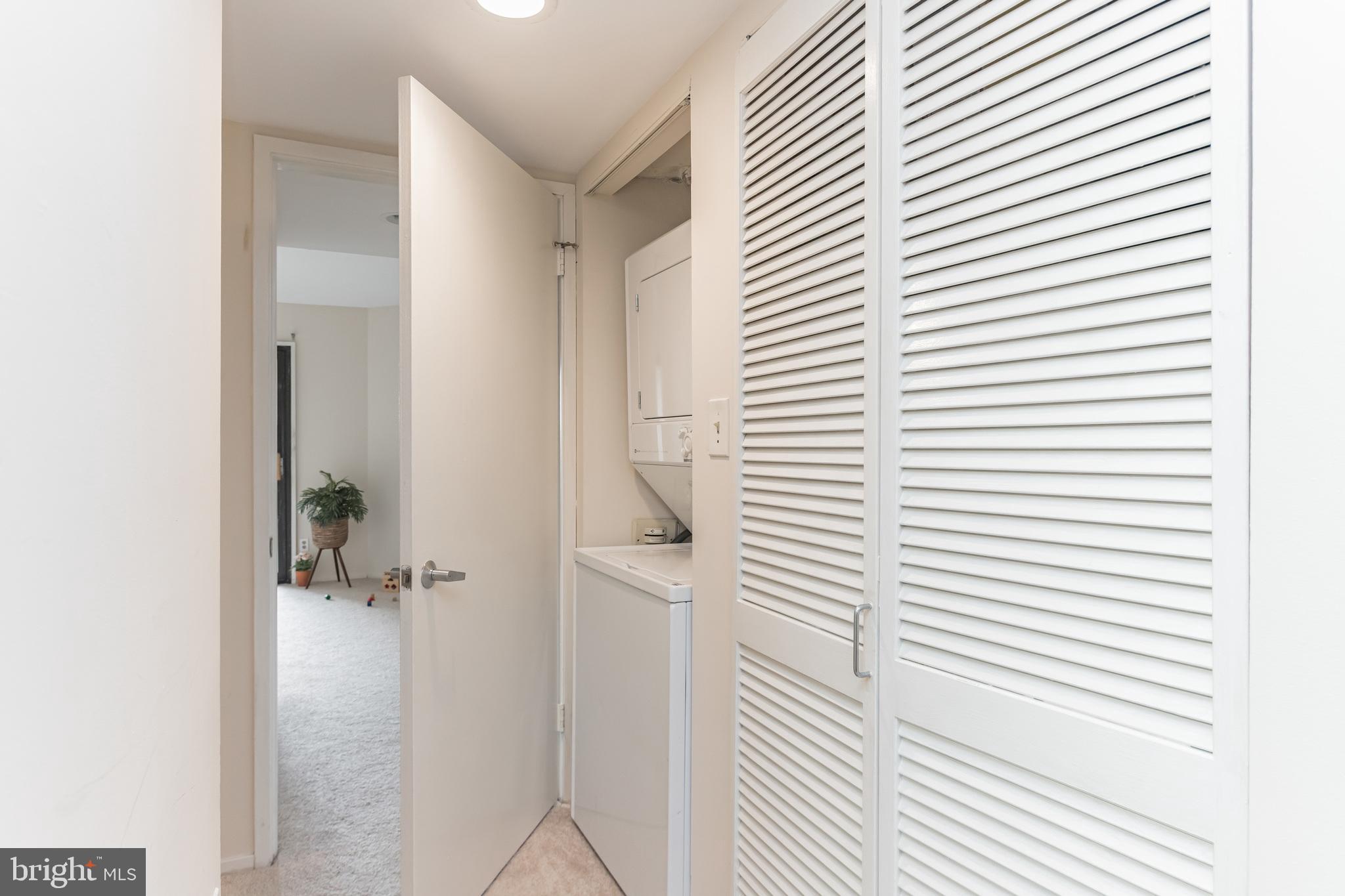 1951 Sagewood Lane, Unit 509 Reston, VA 20191 - Photo 11 of 32 Washer/Dryer