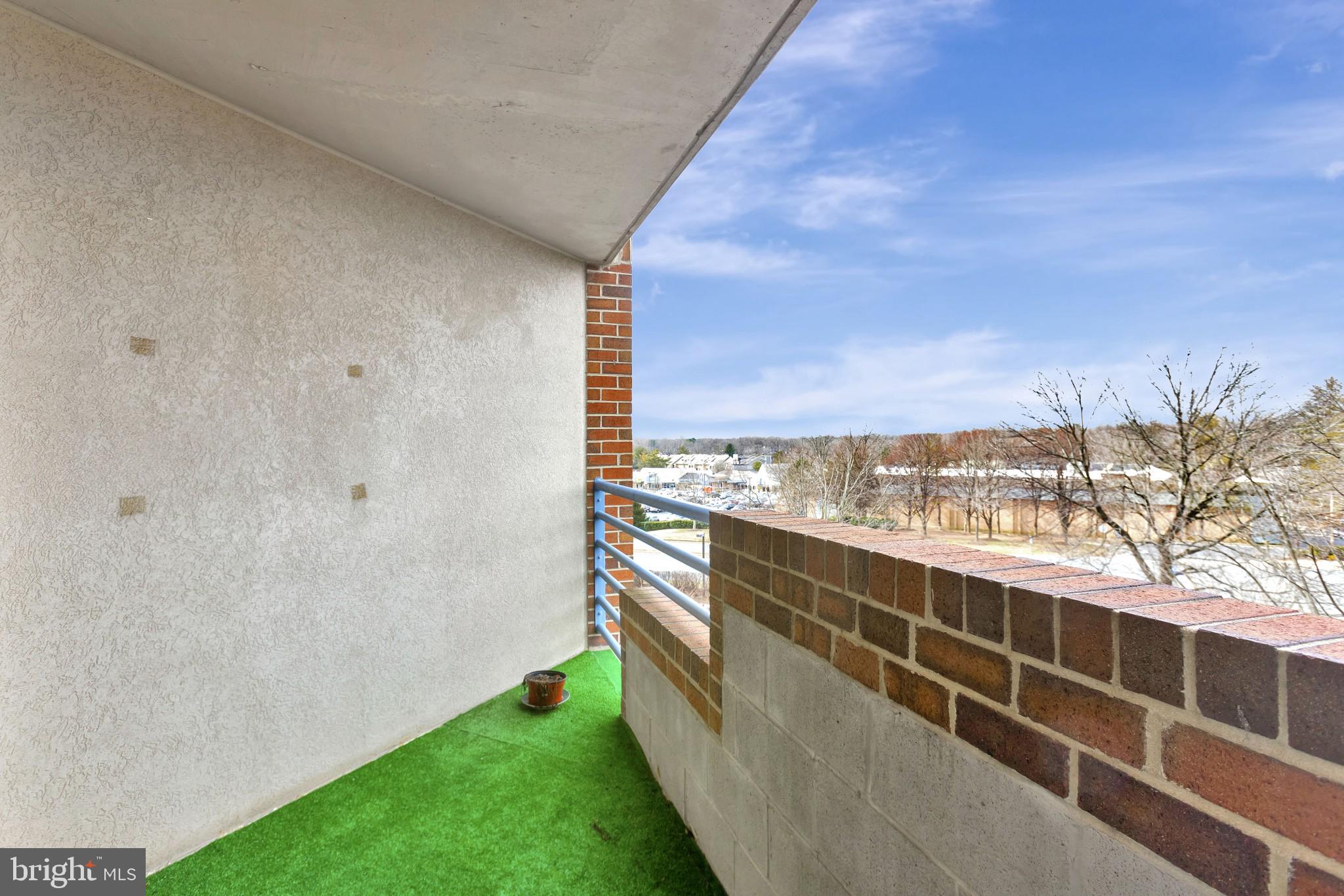 1951 Sagewood Lane, Unit 509 Reston, VA 20191 - Photo 25 of 32 2nd balcony