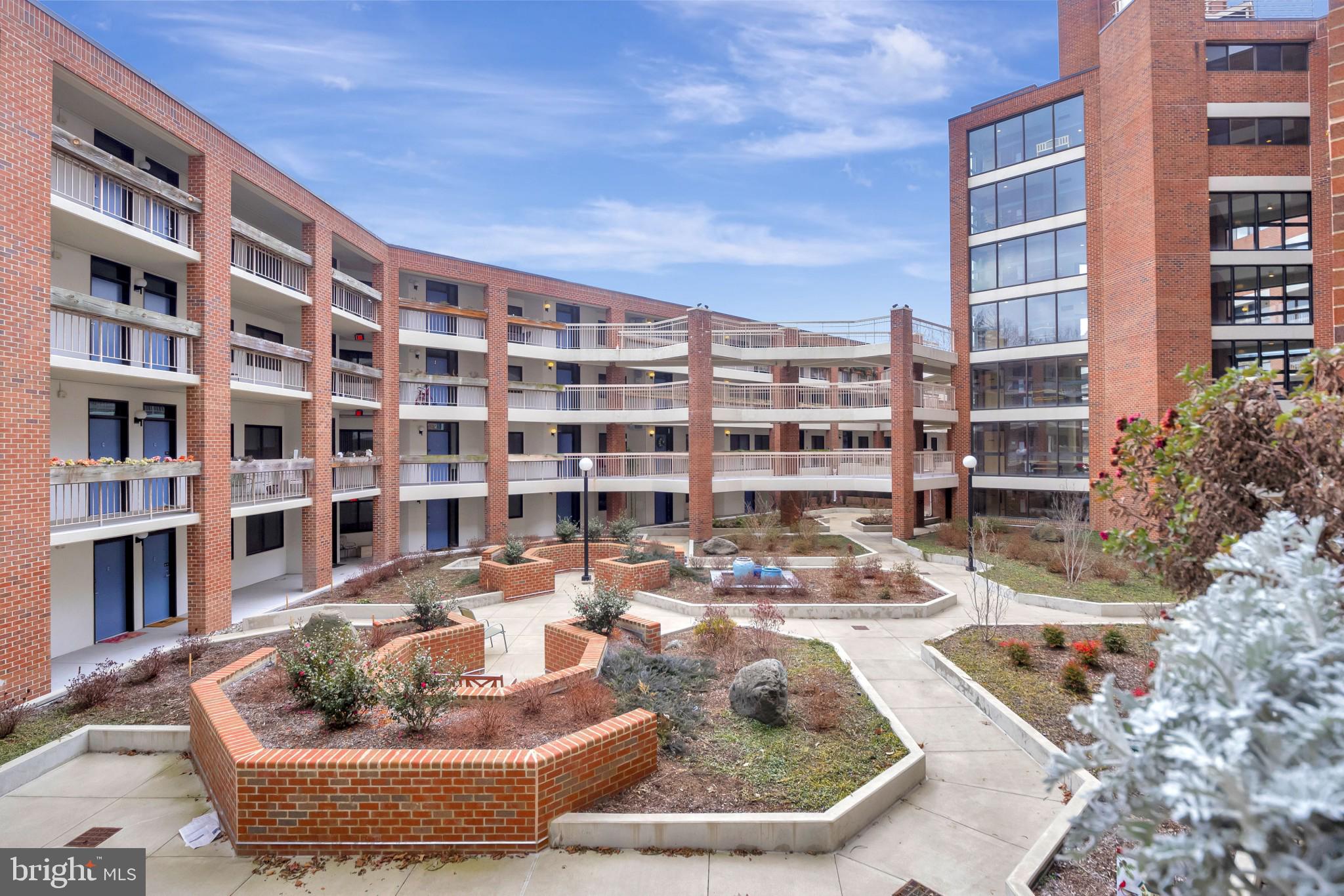 1951 Sagewood Lane, Unit 509 Reston, VA 20191 - Photo 29 of 32 Courtyard