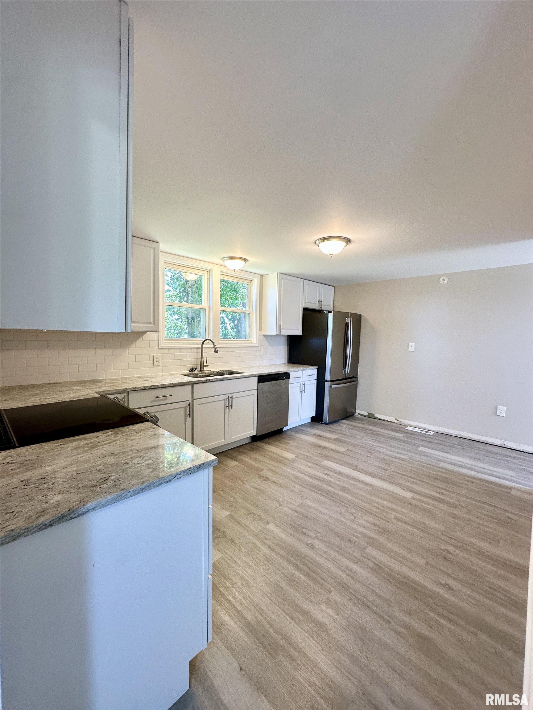 1311 McGlasson Road Jacksonville, IL 62650 - Photo 8 of 38