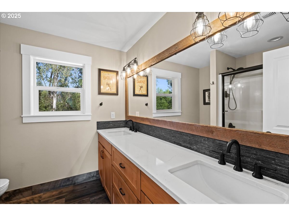 43300 Northwest Cedar Canyon Road Banks, OR 97106 - Photo 22 of 48 Bathroom
