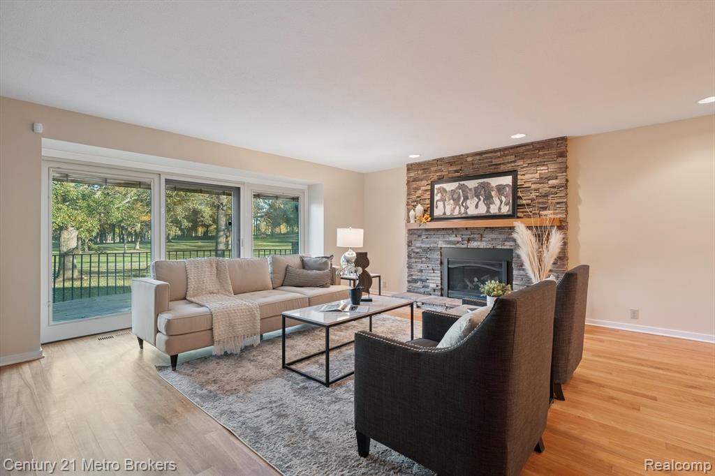 9095 South Saginaw Road, Unit 23 Grand Blanc, MI 48439 - Photo 13 of 54