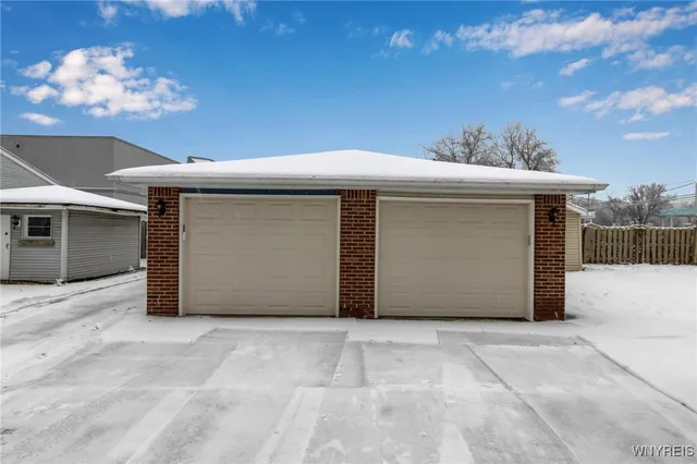 $1,375 | 28 Mead Street, North Tonawanda, NY 14120