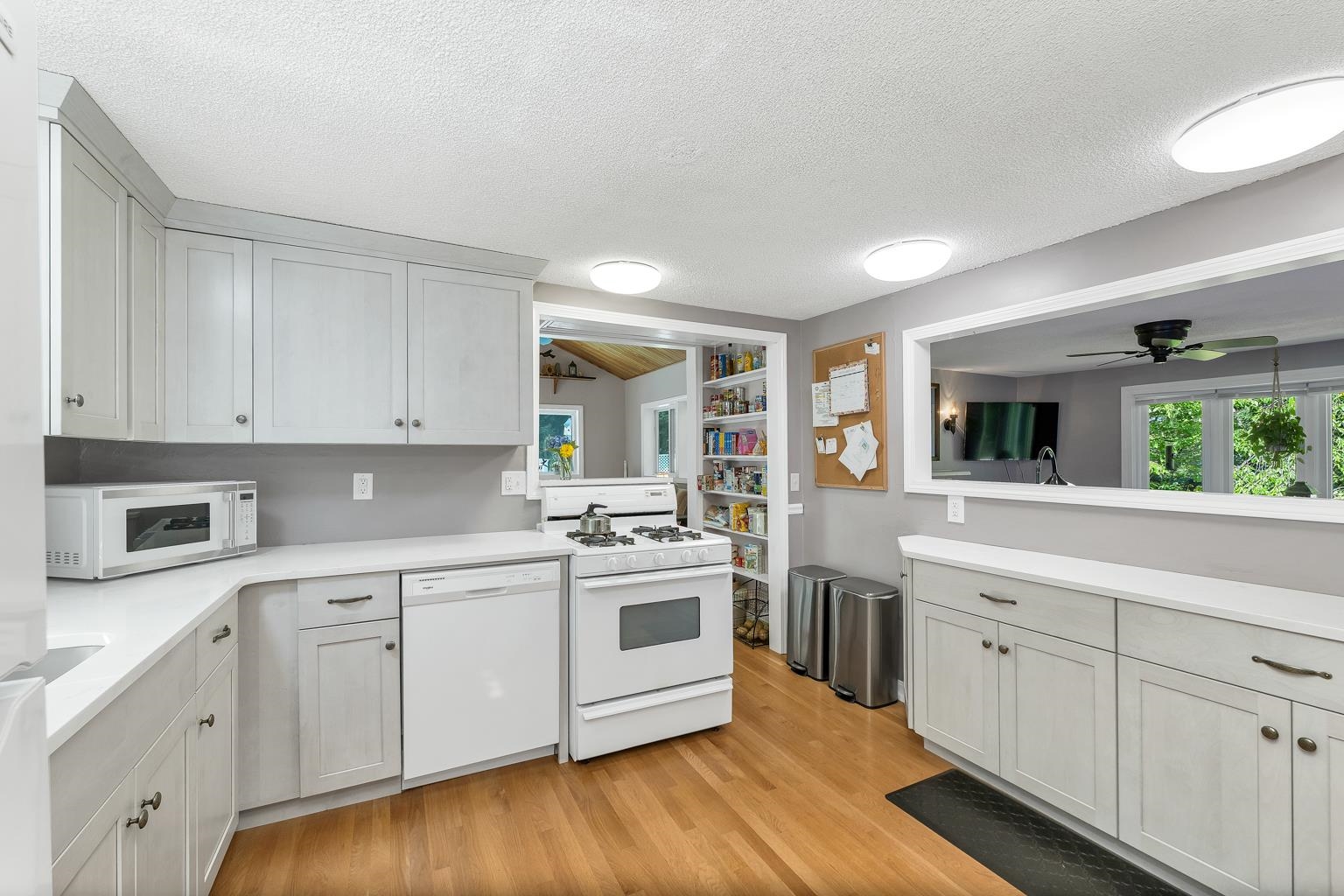 33 Gale Village Road Newton, NH 03858 - Photo 16 of 57 Gallery Image 16