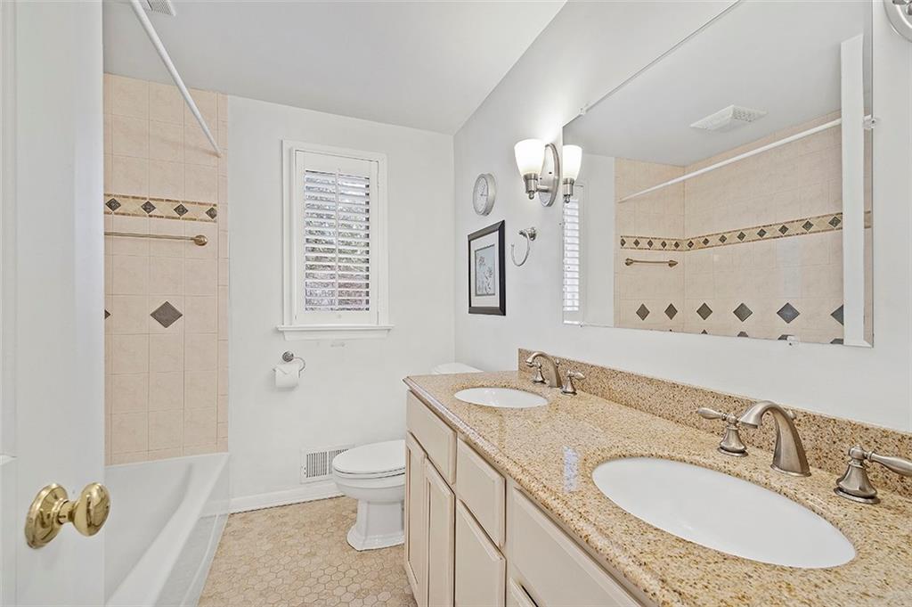 780 Elm Spring Road Pittsburgh, PA 15243 - Photo 13 of 25 Gallery Image 13