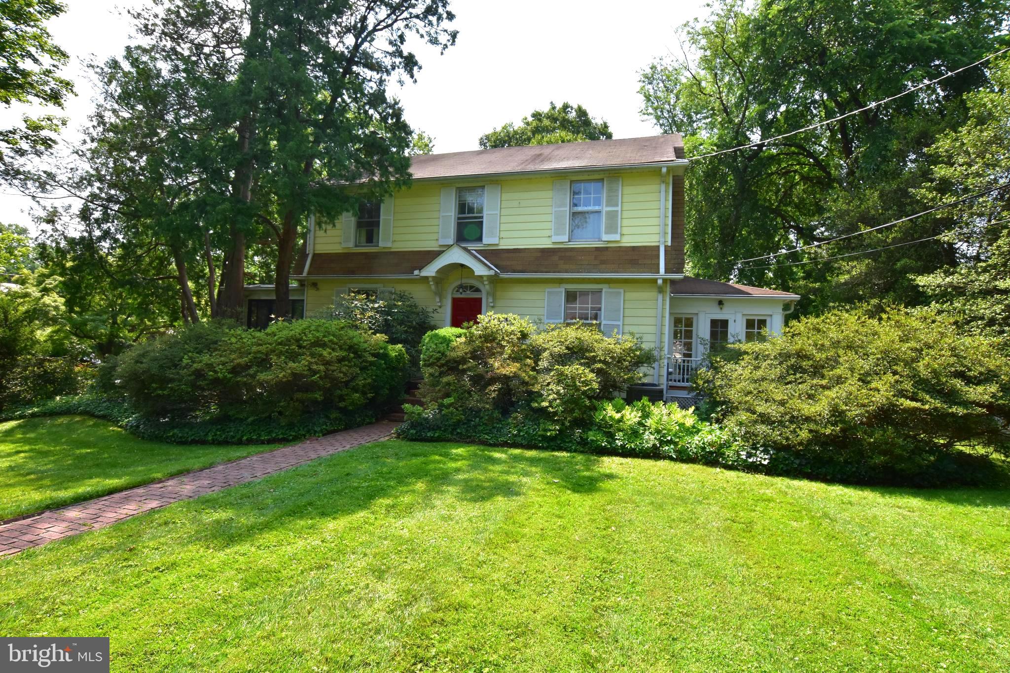 1300 Noyes Drive Silver Spring, MD 20910 - Photo 23 of 30 a view of backyard of house with green space