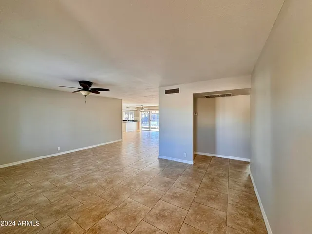 a view of a big room with closet